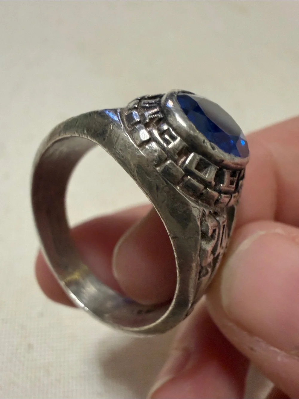 Sterling Silver Men's School Ring size 9.75 W/Deep Blue Oval Stone